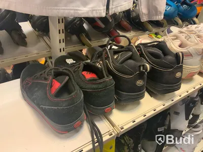 6st par Heelys olika modeller och storlekar begagnade