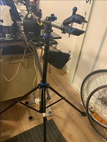 Reparationsställ för cykel
