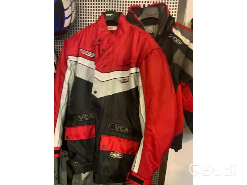 2st säckar med barnskridskor