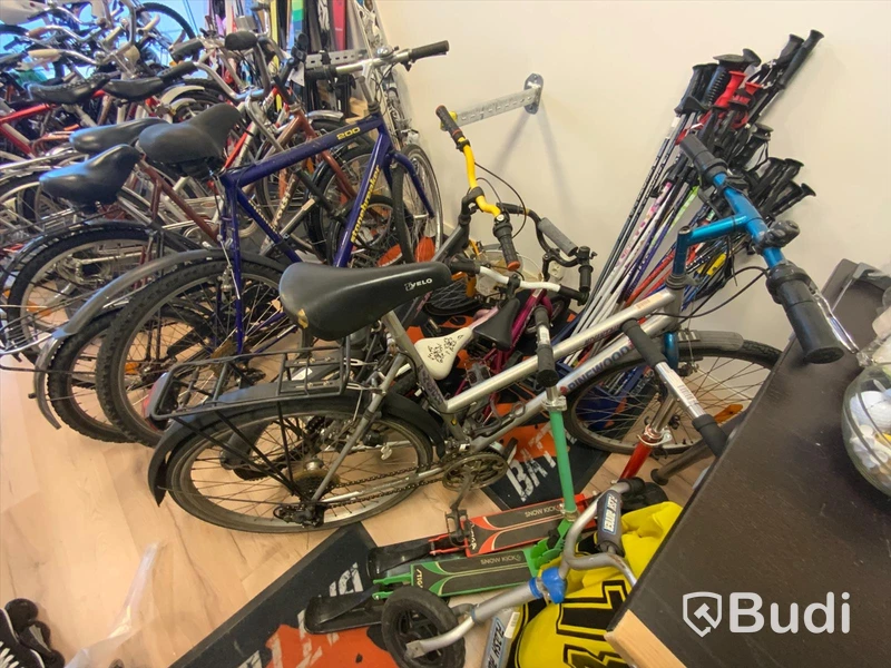 17st begagnade cyklar, olika modeller och storlekar. Auktionen omstartad.