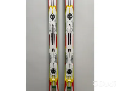 Skidor HEAD supershape L175. Utan bindning