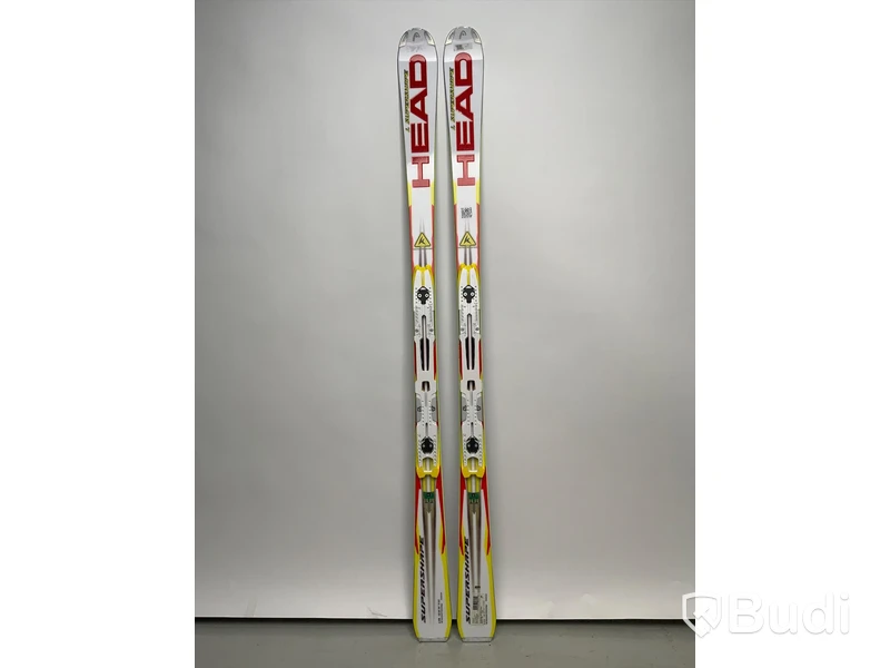 Skidor HEAD supershape L175. Utan bindning