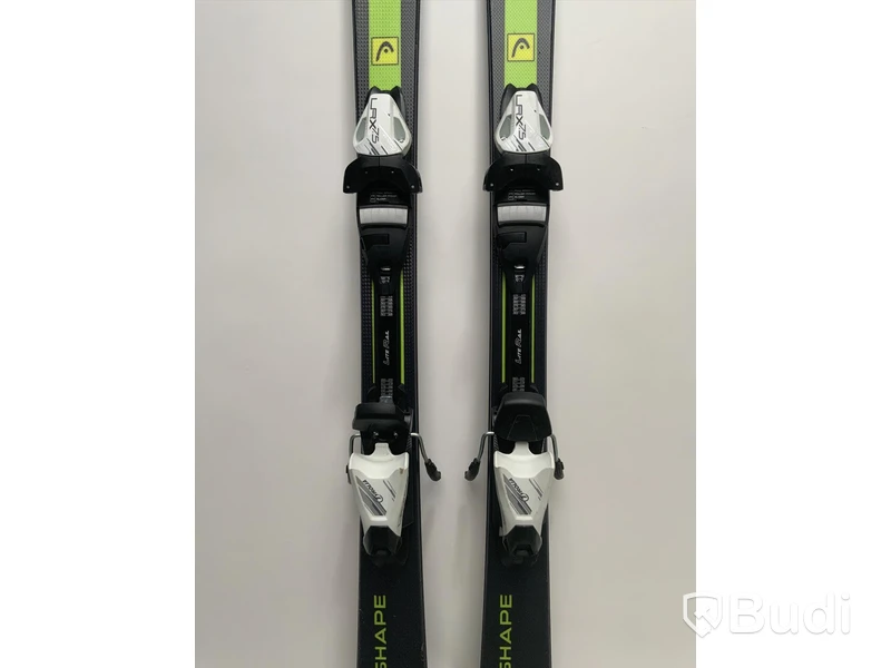 Skidor HEAD supershape L140