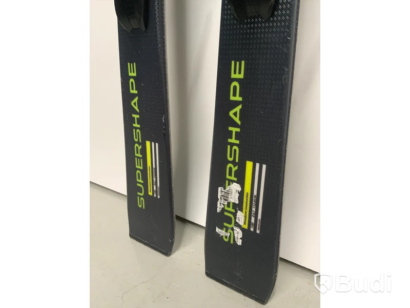 Skidor HEAD supershape L140
