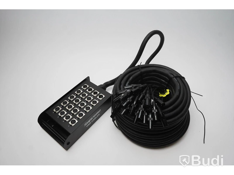 Stage Box 16. Kabel 30 m. Ny, obruten förpackning.