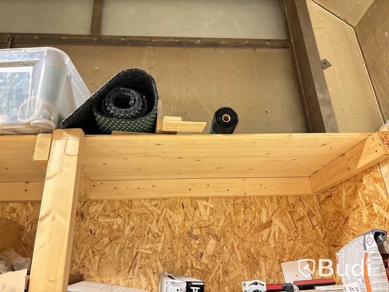 Byggmaterial, verktyg m.m. Stort parti.