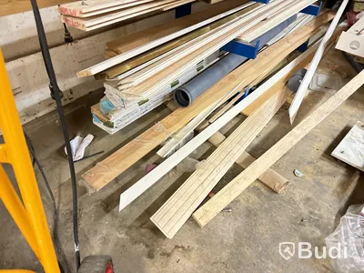 Byggmaterial, verktyg m.m. Stort parti.
