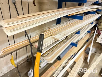 Byggmaterial, verktyg m.m. Stort parti.