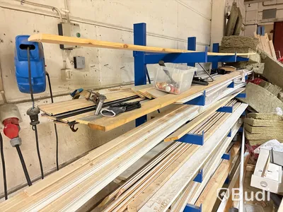 Byggmaterial, verktyg m.m. Stort parti.