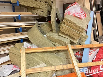 Byggmaterial, verktyg m.m. Stort parti.