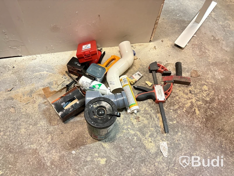 Byggmaterial, verktyg m.m. Stort parti.