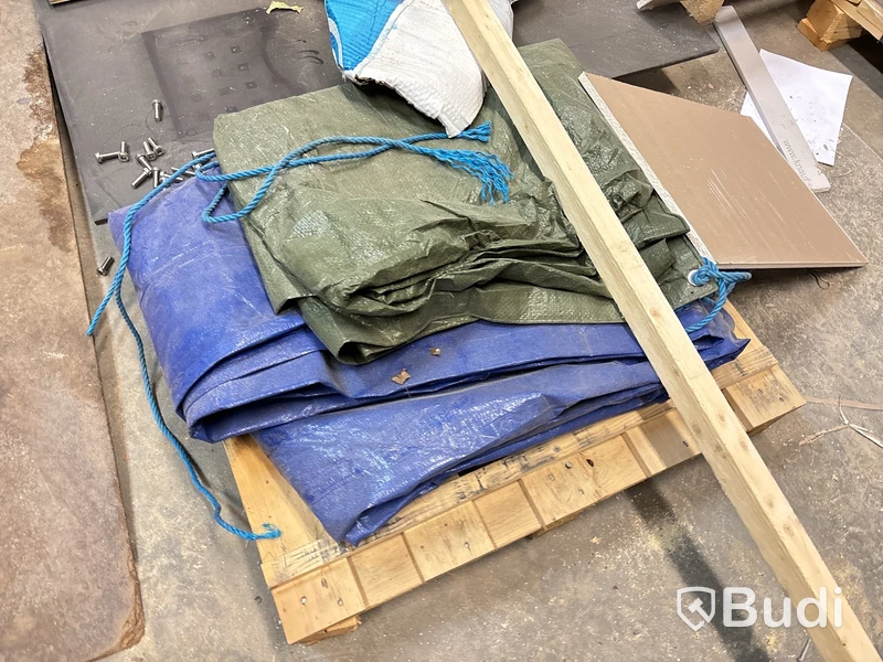 Byggmaterial, verktyg m.m. Stort parti.
