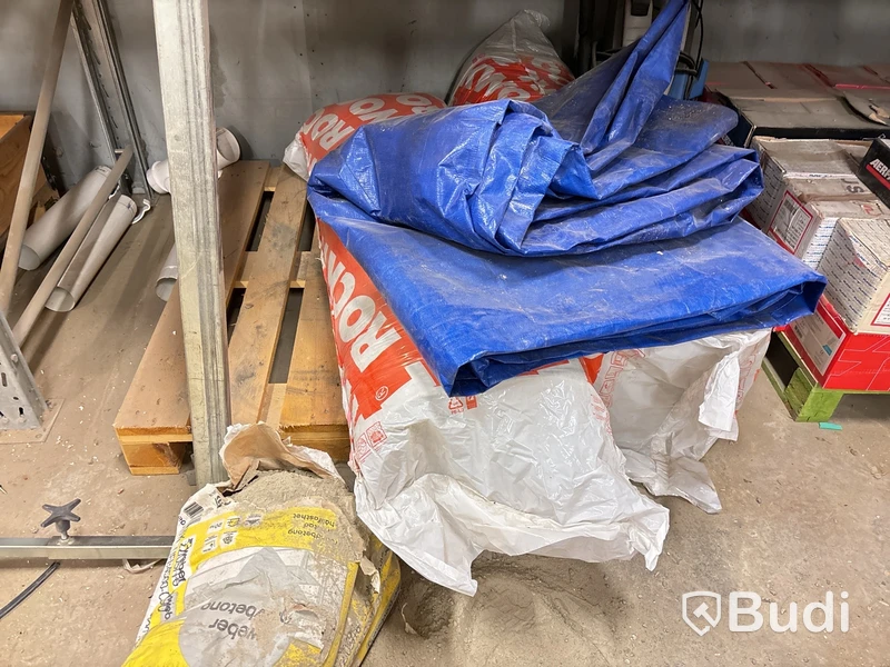 Byggmaterial, verktyg m.m. Stort parti.