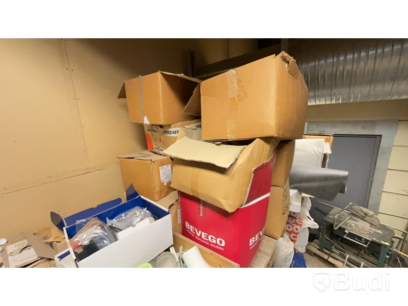 Byggmaterial, verktyg m.m. Stort parti.
