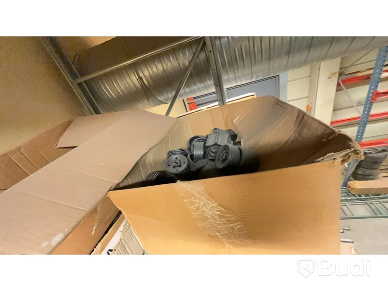 Byggmaterial, verktyg m.m. Stort parti.