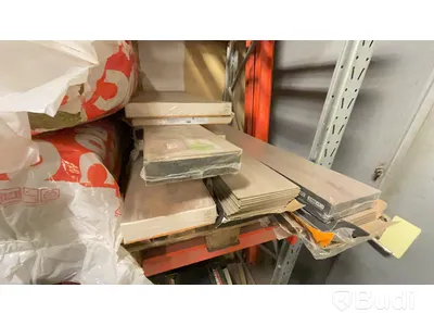 Byggmaterial, verktyg m.m. Stort parti.