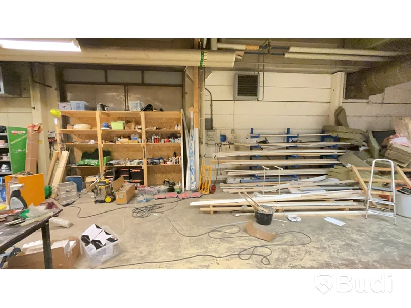 Byggmaterial, verktyg m.m. Stort parti.