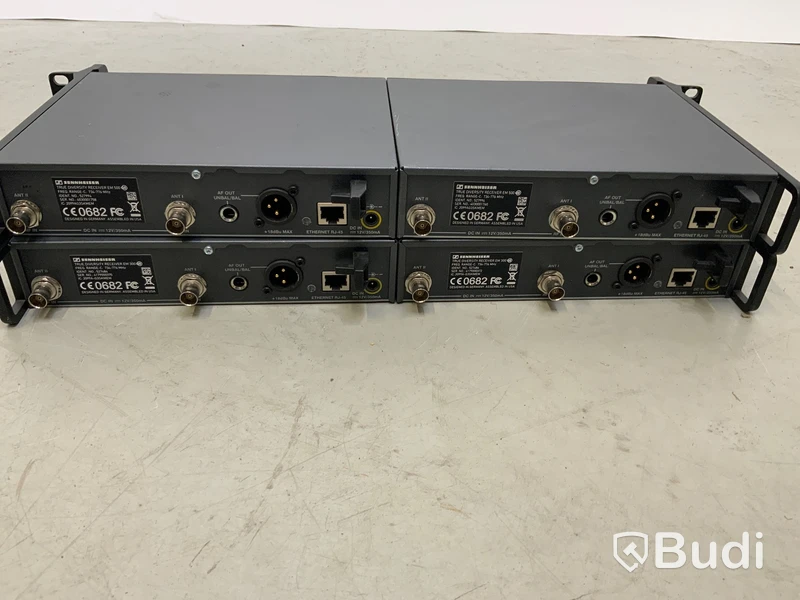 2st Sennheiser mottagare EM500 G3 samt 2st Sennheiser mottagare EM300 G3 Alla 734-776 Mhz. Omstartad