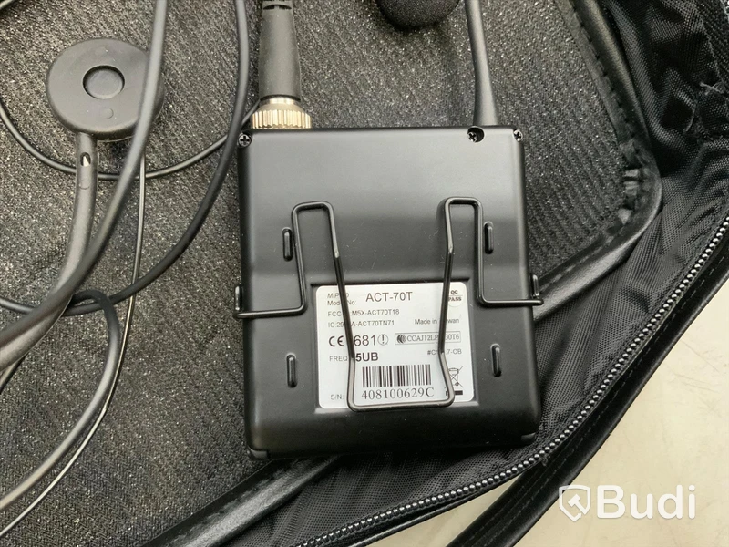 4st MiPro trådlösa bältespack ACT-70T ink mikrofoner samt 4st extra mikrofoner mottagare