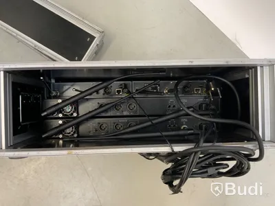 Case med 2st Sennheiser mottagare och 2st Mipro-mottagare