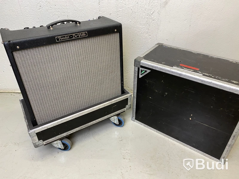 Fender förstärkar Hot Rod Deville 180 watt i Holmberg case