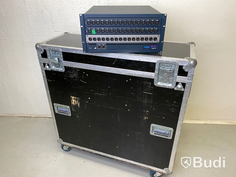 Digitalt mixerbord Avid Venue SC48 ink Avid Stageboxmed skärm i rullcase