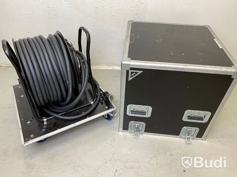 50 meter multikabel i rullcase från Holmberg. Omstartad pga felbud