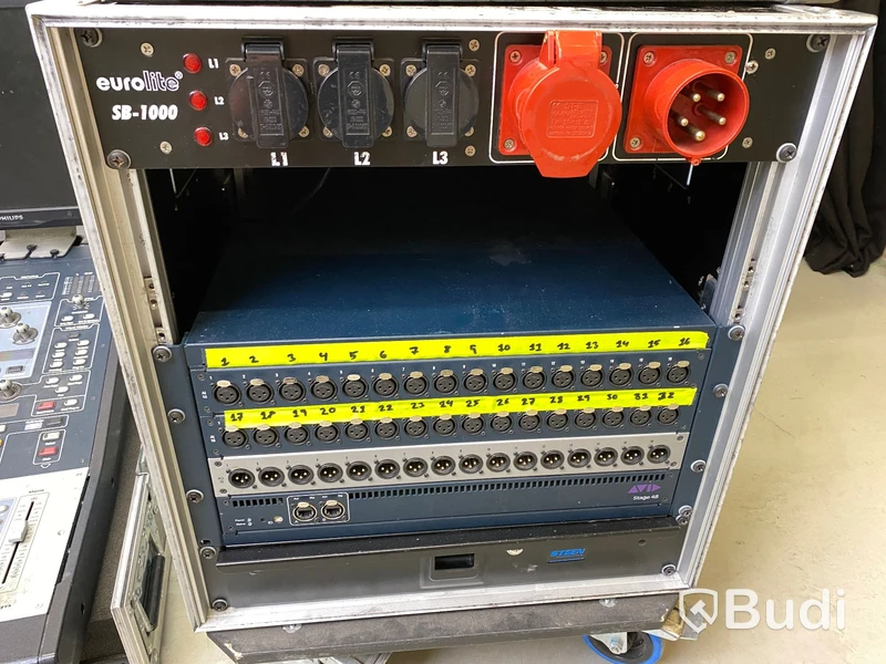 Digitalt mixerbord Avid Venue SC48 ink Avid Stageboxmed skärm i rullcase