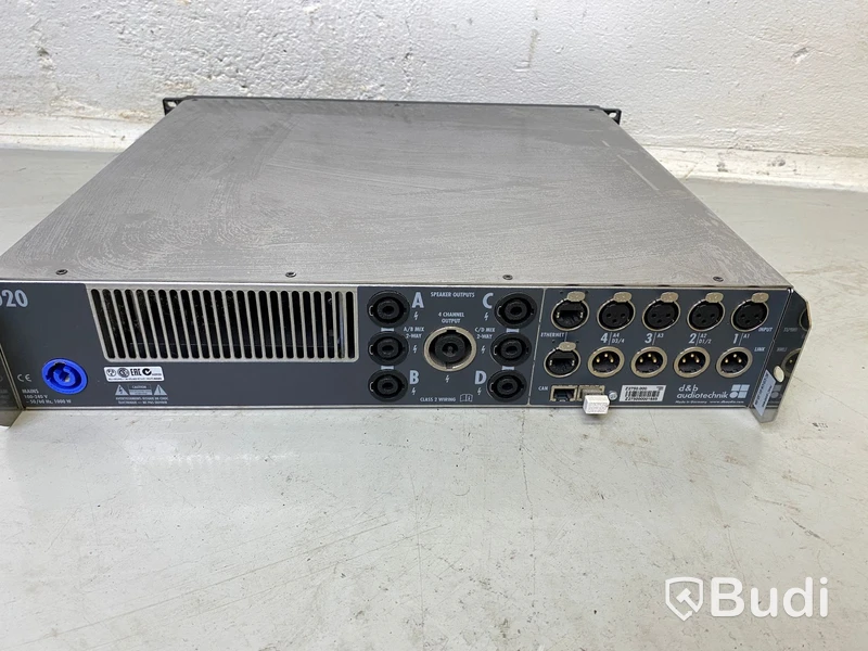 D&B Audiotechnik D20 4-kanals slutsteg Nypris ca 75000 SEK