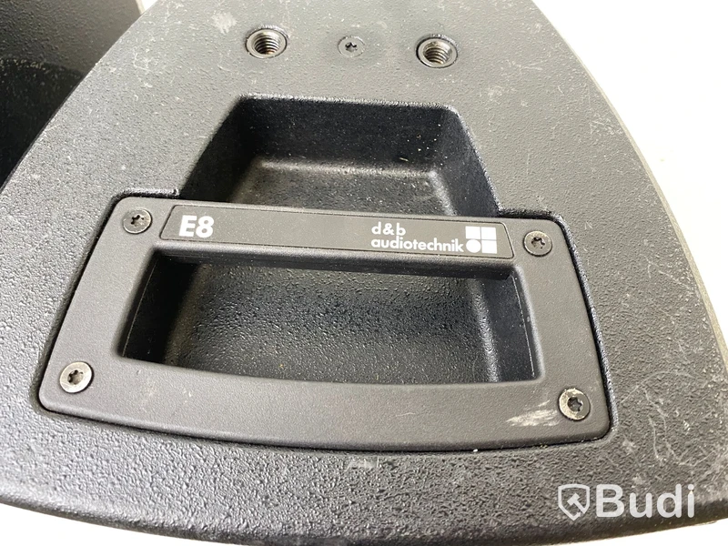2st D&B Audiotechnik E8 högtalare