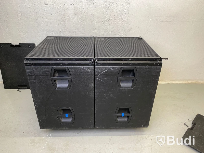 2st D&B Audiotechnik Y-Sub Nypris ca 54000 SEK/st. Omstartad pga felbud