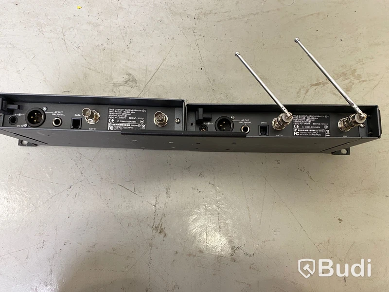 2st Sennheiser mottagare EM 500 G2, Band D 786-822 mhz saknas antenner på ena