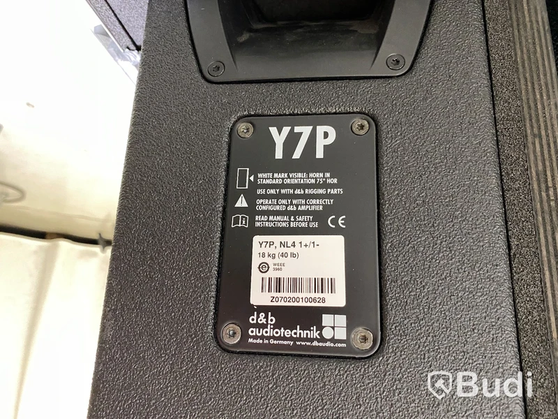 2st D&B Audiotechnik Y7P högtalare i case från Amptown Nypris ca 48000 SEK/st. Omstartad pga felbud