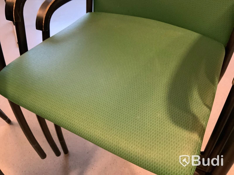 Stolar 6st, med grönt plastklädsel. - Rum 4051
