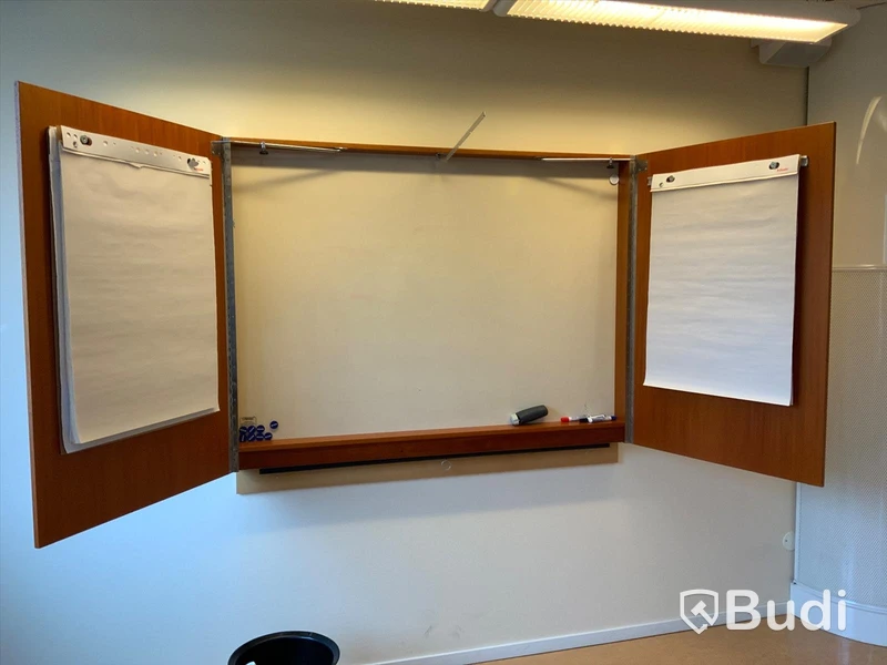 Whiteboardskåp med projektorduk 160x120