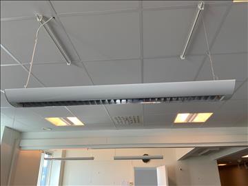 Taklampa för skrivbord, stickproppskontakt, 10st. Mått B124xD22 cm.