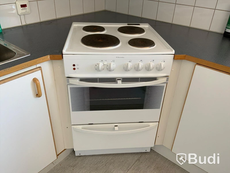 Spis med ugn, Electrolux CF 6008. Mått: H91xB60xD60 cm.