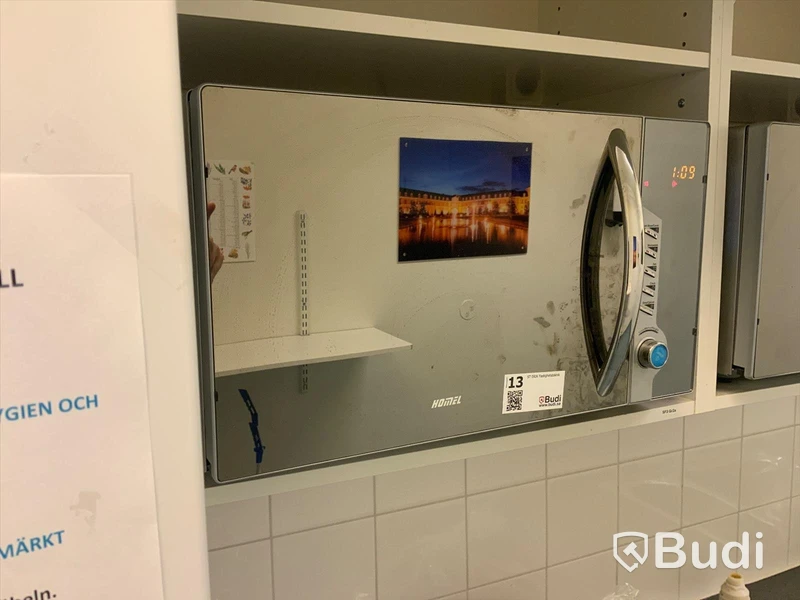 Microvågsugn Homel 900W, med grillfunktion - Rum 3112