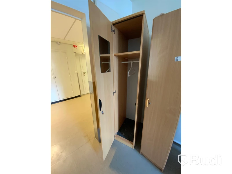 Klädskåp 3st - Rum 3072