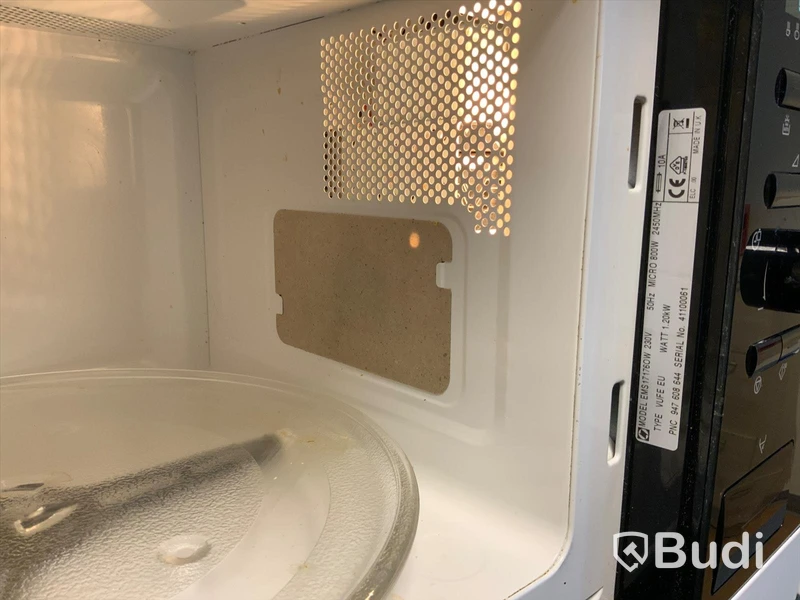 2st mikrovågsugn  Electrolux 800W - Rum 2056