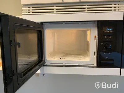 2st mikrovågsugn  Electrolux 800W - Rum 2056