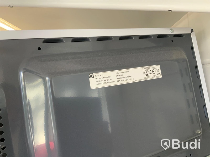 2st Mikrovågsugn  Electrolux 800W  - Rum 2029