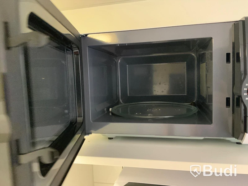 Mikrovågsugn  Electrolux 800W  - Rum 2029