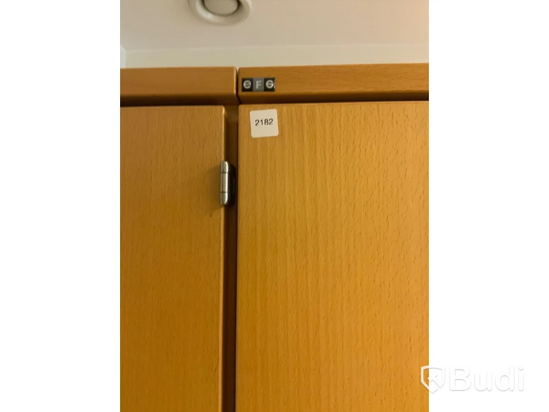 Klädskåp EFG  - Rum 3049