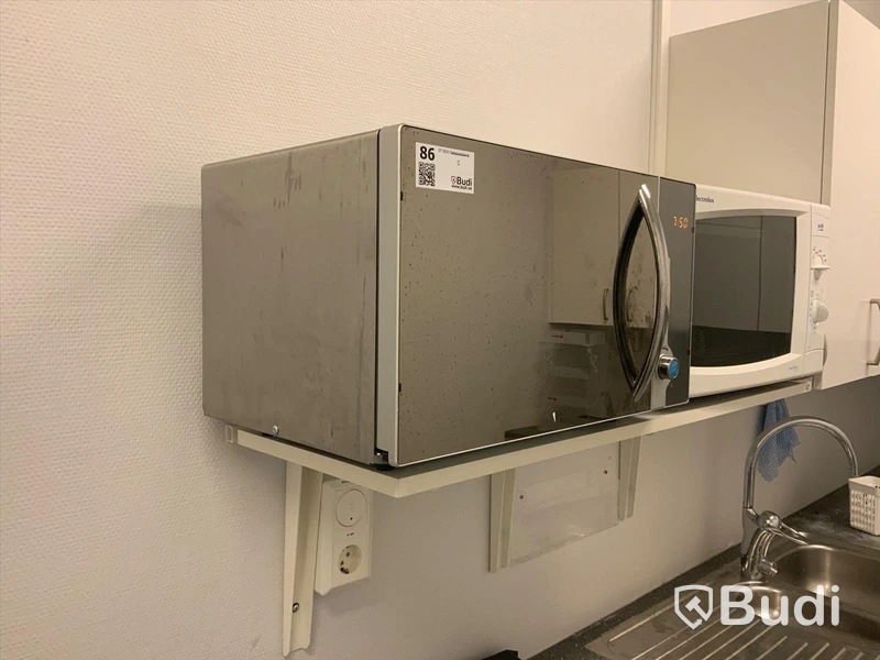 Microvågsugn Homel 900W, med grillfunktion  - Rum 3045