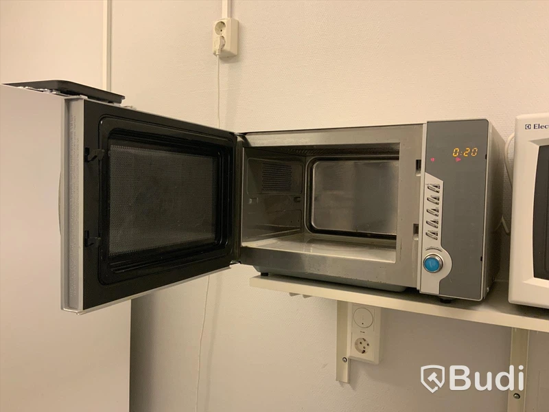Microvågsugn Homel 900W, med grillfunktion  - Rum 3045
