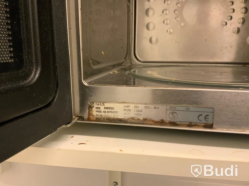 Microvågsugn Electrolux 900W  - Rum 3045
