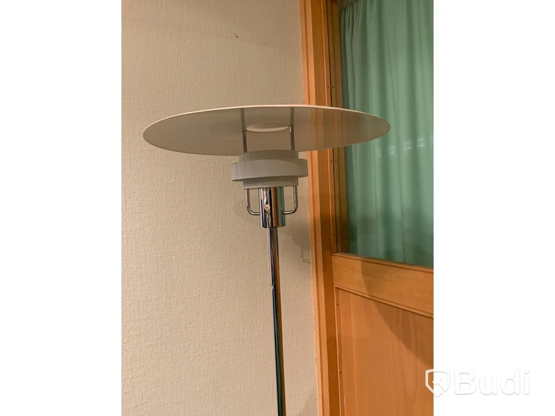 Golvlampa - våning 3