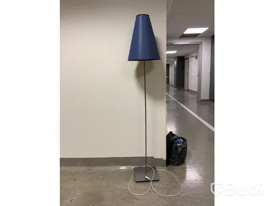 Golvlampa - våning 2