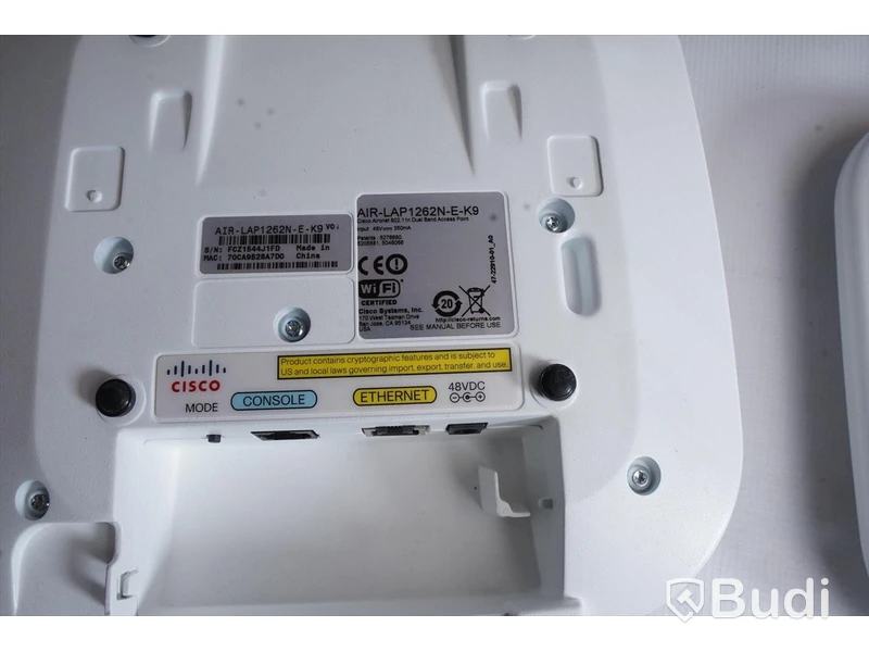 Cisco trådlöst nätverkssystem Huvudenhet Cisco 5550 Wireless Controller 5508 med 60 st licenser, 33st Cisco Air-LAP1262N-E-K9 820.11n samt 10st AIR-CAP1602I-E-K9 ink div kablage och fästplattor